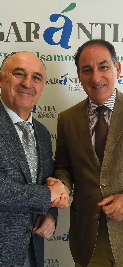 Garántia y Caixabank renuevan su alianza con una línea de financiación de 450 millones para el tejido empresarial andaluz